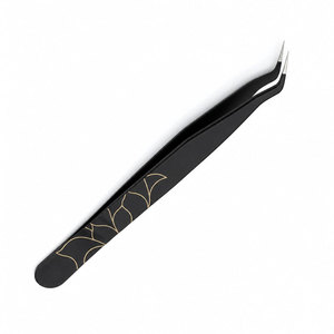 แหนบต่อขนตา SHEARS BEAUTY สแตนเลสสตีล ปลายเฉียง แม่นยำ ใช้งานง่าย สีดำลายทอง - Product Image 3