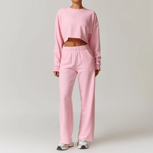 Logo personnalisé de la conception Survêtement d'entraînement pour femmes en coton de qualité supérieure respirant 2 pièces Ensemble de yoga et de gymnastique décontracté de haute qualité - Product Image 3