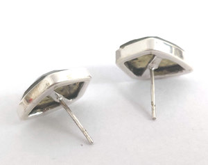 Natural Labradorite 17x13mm Shield Gemstone <b>Silver</b> Bezel <b>Stud</b> <b>Earring</b> 5.77 gm Wholesale Fine Jewelry 925 <b>Sterling</b> <b>Silver</b> <b>Earring</b> - Product Image 3