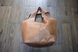 Mochila Práctica de Cuero Genuino Moroccan Soul Modelo 062 con Patrón de Letras MA Origin para Viaje - Product Image 5