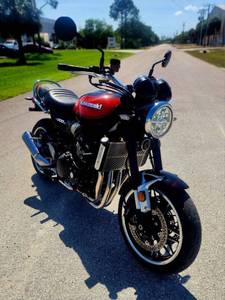 Motocicleta Kawasaki Z 9 0 0 R S usada del 2018 a bajo precio en venta - Product Image 1