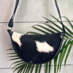 Bolso de cuero de piel de vaca occidental Bolso bandolera de color negro Gypsy Boho Estilo occidental Bolso hecho a mano Bolsos multiusos - Product Image 1