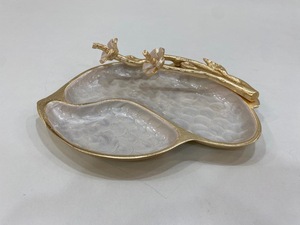 Fabricante de bandeja de metal para servir, plato de servicio decorativo con acabado plateado, mango de diseño de hoja de calidad premium a precio barato - Product Image 6