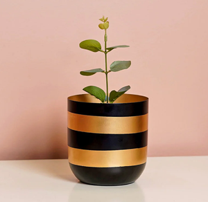 Jardinière en or abstraite tendance avec support en spirale Jardinières modernes en métal Petit grand pot galvanisé décoratif en gros - Product Image 2