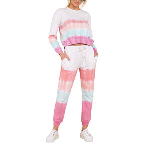 Survêtement confortable à la mode pour femmes parfait pour l'entraînement de gymnastique course à pied Fitness Sportswear et tenue quotidienne élégante - Product Image 1