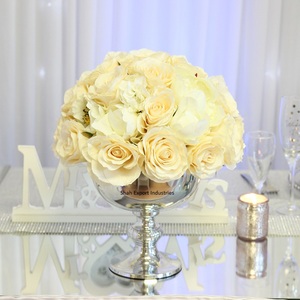 Diseño de lujo Pedestal de metal Cuencos de flores Florero Perfecto para bodas Cena Fiestas Decoración de mesa Cuencos de flores de plata - Product Image 1