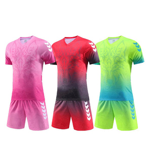 Ropa de equipo de precio barato, camiseta de sublimación Digital personalizada de alta calidad, ropa deportiva para hombre, uniforme de fútbol de Color sólido - Product Image 6