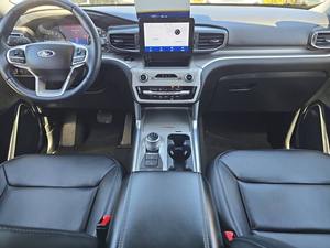 Ford Explorer XLT 2023 4 Puertas SUV AWD en Excelentes Condiciones (2.3L 4cyl Turbo 10A) - Product Image 2