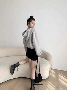 Sweat-shirts d'hiver pour femmes avec broderies et appliqués, fermeture éclair, style streetwear, coupe classique, 100% coton molletonné, grandes tailles 2025 - Product Image 2