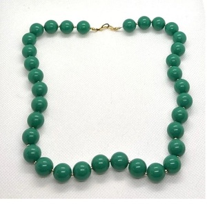 สร้อยคอเรซิ่นสไตล์คลาสสิกประดับมุก งานสั่งทำพิเศษสำหรับงานแต่งงานหรืองานเลี้ยงของผู้หญิง รูปทรงกลม - Product Image 1