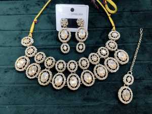 Conjunto de Joyería Tradicional India de Último Diseño, Collar, Pendientes Maang Tikka para Boda, Collar Gargantilla con Diamantes de Imitación - Product Image 2