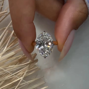 Bague de fiançailles solitaire en or jaune plaqué avec un zircon cubique ovale de 12x8 mm, bague de mariage, bijoux fins pour femmes, vente en gros - Product Image 4