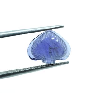 Forme de feuille d'iolite naturelle découpant la pierre précieuse en vrac - Product Image 2