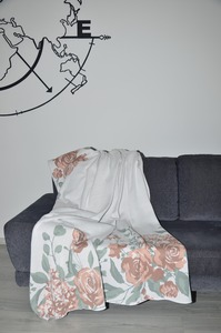 OEM Knitted Jacquard <b>Throw</b> Blanket Manufacturer Custom Organic Cotton TV <b>Throw</b> with Floral & Geometric Patterns - Product Image 4