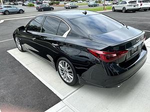 Infiniti Q50 3.0t Luxe 2019, tracción trasera, motor V6 de 3.0 litros, biturbo, gasolina, transmisión automática, sedán. - Product Image 4