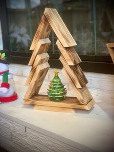 เครื่องประดับต้นคริสต์มาสไม้ทำมือคุณภาพสูง เป็นมิตรกับสิ่งแวดล้อม ปรับแต่งขนาดและรูปทรงได้ ทนทานต่อสภาพอากาศ สำหรับตั้งกลางแจ้ง - Product Image 2