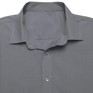 Camisas abotonadas de manga corta personalizables para hombre, disponibles en varios colores, marca de telas y opciones de colocación del logotipo - Product Image 3