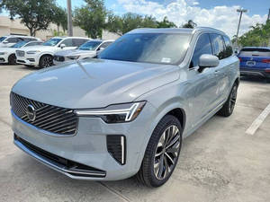 PRISTINE CLEAN 2025 Vol-vo XC90 T8 Plus Bright Theme 6P - Product Image 2