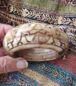 Alta calidad antiguo Vintage camello hueso hecho a mano moda brazalete pulsera elegante hueso diseño brazalete pulsera al por mayor - Product Image 2