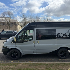 Motorhome Camper Van RV High End Mobile Home with Kitchen, Bathroom & Sleeping Area for Long Distance Travel and Adventure - Product Image 4