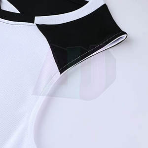 Nouvel arrivage : Ensemble de maillot de basket léger en tissu maille polyester pour une meilleure circulation de l'air et une meilleure absorption de la transpiration - Product Image 4