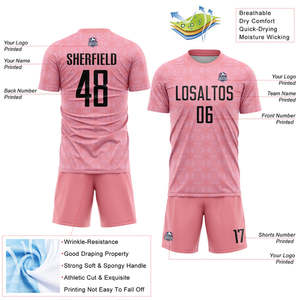 Uniformes de football en forme de couches respirantes pour la vitesse Panneaux à séchage rapide Coupe athlétique Coutures durables et détails axés sur la performance - Product Image 2