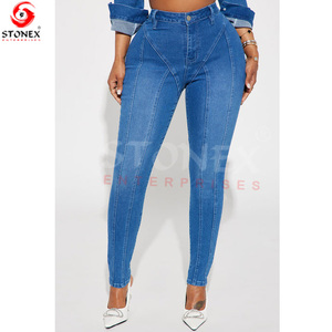 Nouvel ensemble deux pièces sexy en jean et haut pour femme, en coton délavé respirant, style streetwear, prix de gros élégant - Product Image 5