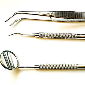 ชุดเครื่องมือตรวจทันตกรรมความแม่นยำสูง ผลิตจากสแตนเลส ประกอบด้วย หัวตรวจฟัน กระจกตรวจช่องปาก และแหนบ  เครื่องมือผ่าตัดแบบใช้มือ ได้รับการรับรองมาตรฐาน CE - Product Image 2