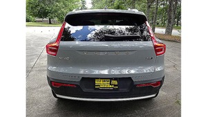 Voiture d'occasion certifiée LHD/RHD Volvo XC40 Plus Bright Theme 2025 - Product Image 2