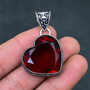 Collier pendentif de luxe en argent 925 avec grenat - Product Image 1