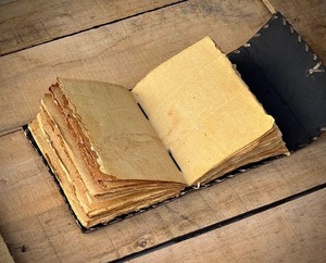 Hocus pocus sort livre livre d'ombres grimoire journal vintage en cuir journal sorcière sort livre cadeau pour lui et elle - Product Image 3