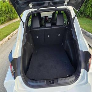 Toyota GR Corolla Premium 2024 en parfait état - Product Image 3