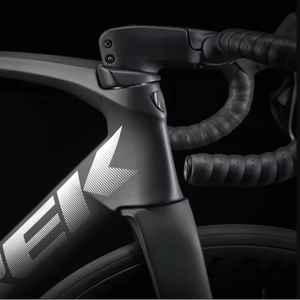 La Nueva Bicicleta de Carretera de Carbono Madone SLR 7 2022 con Transmisión Ultegra R8100 y 6.ª Generación, Lista para Enviar - Product Image 1