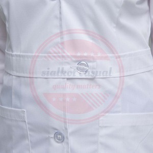 ขายส่งเสื้อคลุมห้องปฏิบัติการทางการแพทย์มืออาชีพโรงพยาบาลผ้าฝ้ายแขนยาวพยาบาลเสื้อคลุมห้องปฏิบัติการเครื่องแบบพร้อมกระเป๋า - Product Image 6