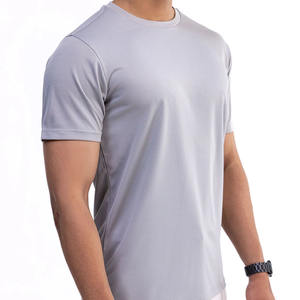 T-shirts de compression pour hommes à manches courtes Vêtements d'entraînement respirants à motif sur le devant Vêtements de fitness formels en gros - Product Image 4
