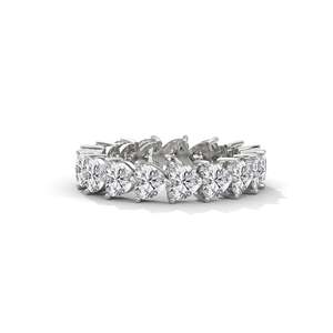 Anillo de Eternidad en Forma de Corazón - Banda de Diamantes para Mujer - Product Image 6