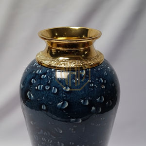 Vase à fleurs en fer forgé artisanal avec détails en laiton, style côtier, œuvre d'art en émail, vase en métal décoratif pour les mariages et la décoration intérieure - Product Image 4