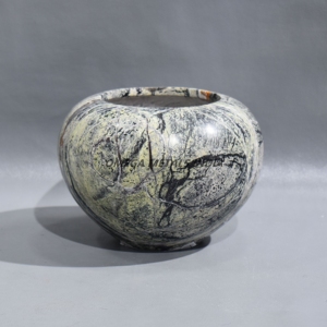 Jarrón de madera blanca hecho a mano de alta tendencia, cuerpo cónico elegante con detalles moteados sutiles para interiores de casas con estilo - Product Image 4