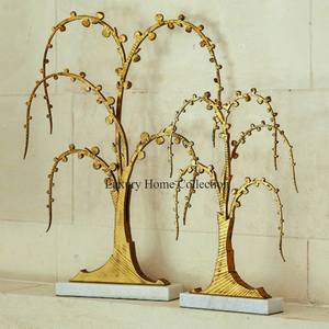 รูปปั้นโลหะชุบทองพร้อมฐานหินอ่อนสำหรับตกแต่งบ้านที่เน้นการตกแต่ง - Product Image 1