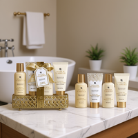 GLOSS ! Ensemble de luxe de gel douche multicolore, lotion pour le corps, bain moussant et gommage corporel avec parfum vanille et tilleul 100ml & 60ml Cadeau