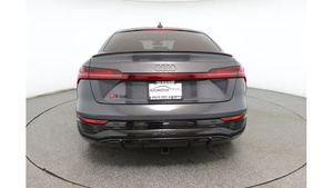 Audi SQ8 E-tron Prestige Sportback 2024 d'occasion en excellent état - Product Image 5