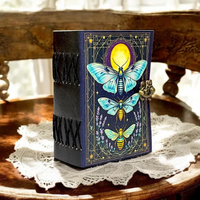 Grand Grimoire Vintage de 400 pages en cuir imprimé Papillon de lune, Journal fait main en papier à bords frangés, Thème Ombres, Cadeau Sorcière