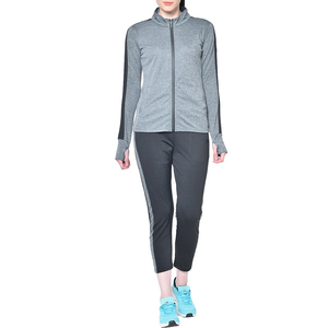 2026 femmes Football formation Football ensembles vêtements de sport personnalisés 100% Polyester séchage rapide respirant automne hiver survêtement - Product Image 5