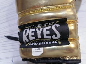 Sports Paradiso 2024 Gants de boxe professionnels en cuir véritable jaune fluo coupe-vent séchage rapide entièrement personnalisable tout - Product Image 6