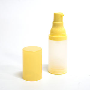 Emballage cosmétique Top Export pour bouteille carrée givrée transparente avec bouchon jaune pompe sans air lotion et bouteilles de pulvérisation - Product Image 3