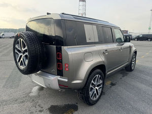 Land Rover Defender 110 5 portes P400 XS Edition AWD MHEV 3.0L Turbo essence 8 vitesses AT 400 ch d'occasion, modèle 2023, de la meilleure qualité - Product Image 4