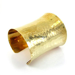 Bracelets en cuivre chics pour femmes bijoux faits à la main avec une déclaration de mode audacieuse par Tradebyd - Product Image 5