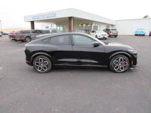 สร้างสรรค์มาเพื่อความเรียบลื่น ปี 2023 สำหรับรถฟอร์ด มัสแตง มาช-อี จีที - Product Image 5