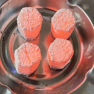 | CHARBON DE BOIS UTILISÉ pour SHISHA | CUBE DE CHARBON DE NOIX DE COCO HEXAGONAL et ROUN WHATSAPP + 84 973 101 511 - Product Image 1