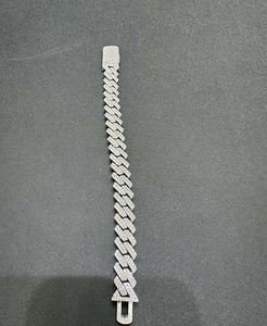 Pulsera de Plata de Ley 925 con Moissanita VVS de 10 mm y 8 Pulgadas - Product Image 5